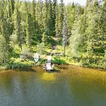 Kotokuusi 2 - Monipuoliset Ulkoilumahdollisuudet, Sisaeltaeae Siivouksen * Ruka